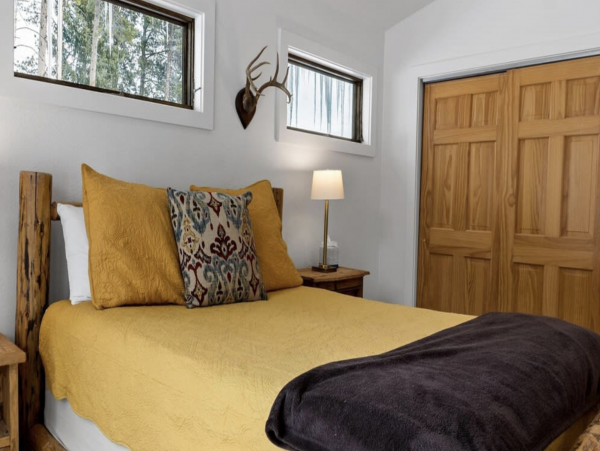 Luxury Peak 8 Ski in ski out 6 bedroom in the heart of Breck!